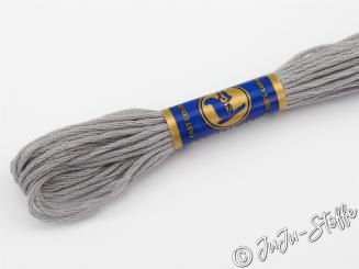 Stickgarn Mouline grau 8832 